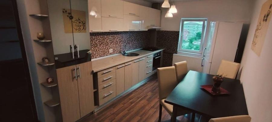 Apartament cu 2 camere decomandat în Rogerius
