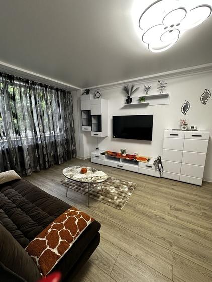 Vand ap. 2 camere, parter, impecabil, la cheie - 1