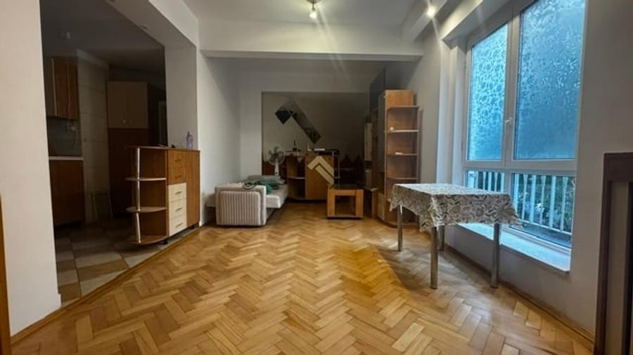 Apartament cu 2 camere decomandat în Universitate