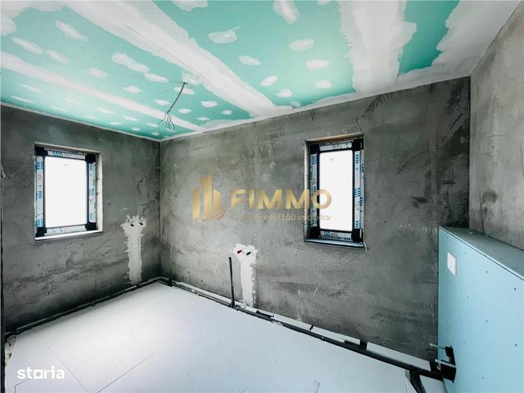 Casă cu 4 camere cu Teren 500 Mp în Moara
