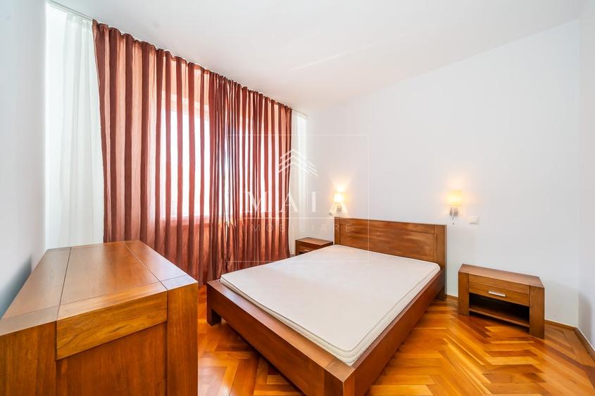 Apartament cu 3 camere decomandat, mobilat în Ștrand