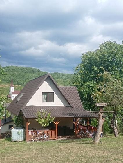 Casă cu 4 camere în Central