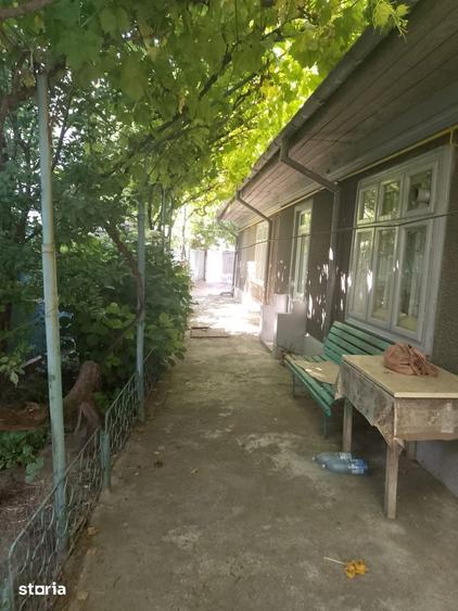 De Vanzare Casa zona Islaz - 2