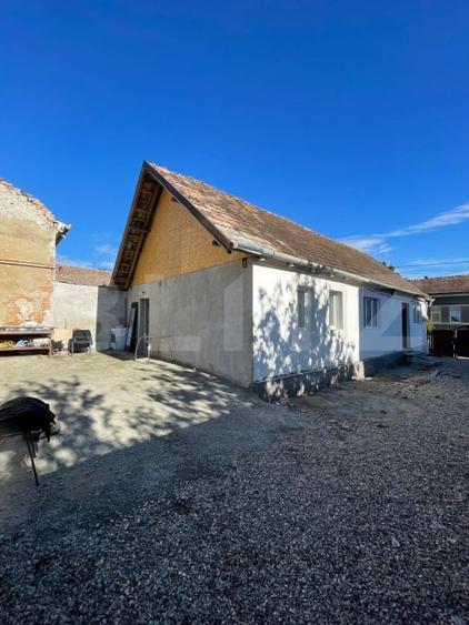 Casă individuală cu 3 camere cu Teren 275 Mp în Central