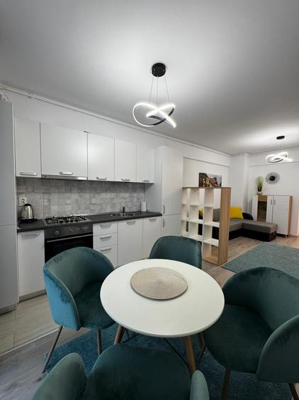 Apartament cu 2 camere semidecomandat în Păcii