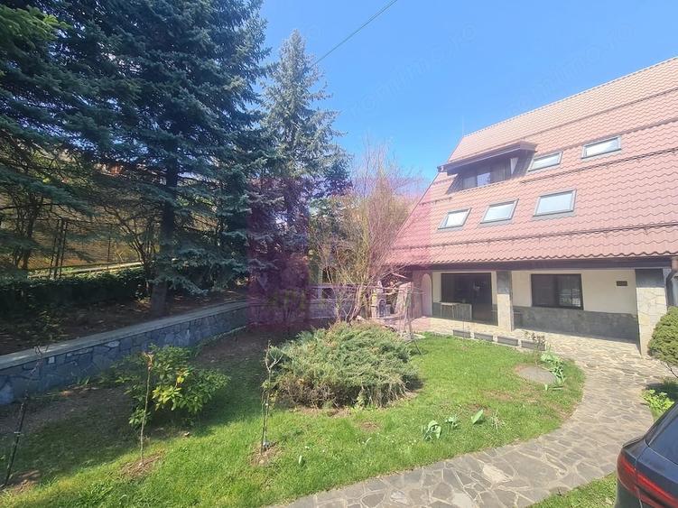 Casă cu 6 camere cu Teren 2066 Mp în Breaza