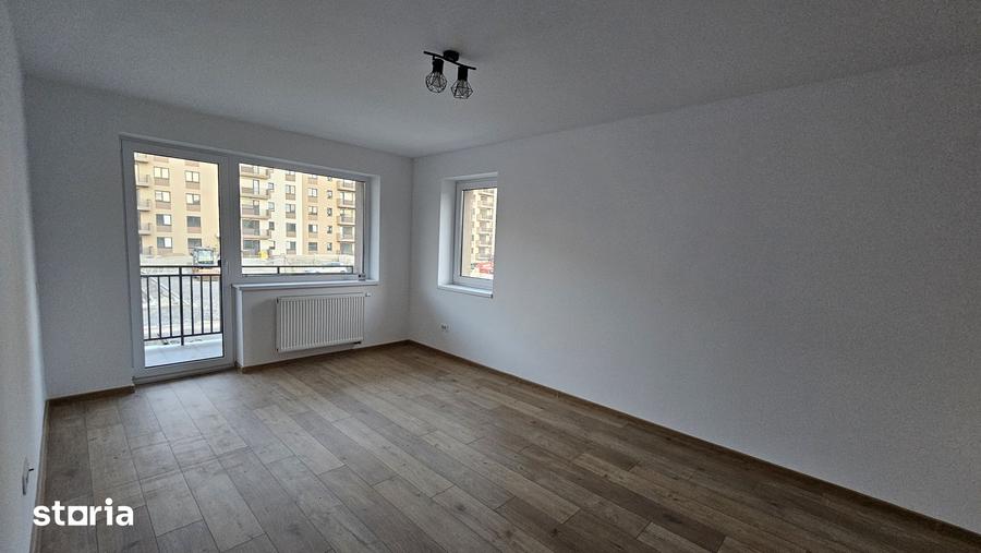 Apartament cu 3 camere decomandat, mobilat în Tractorul