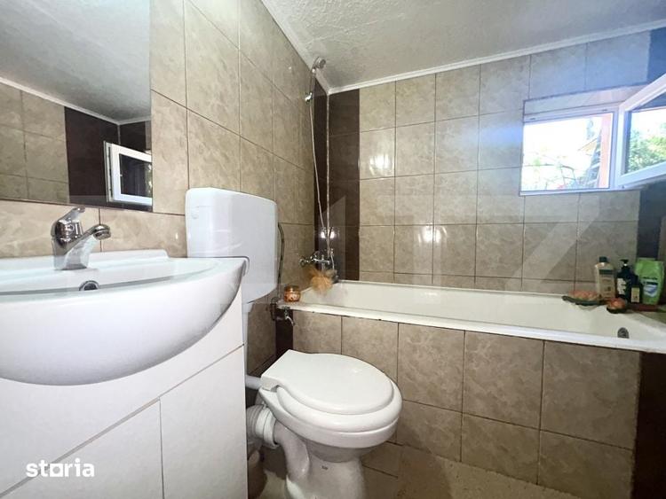 Casă cu 3 camere cu Teren 1200 Mp în Central
