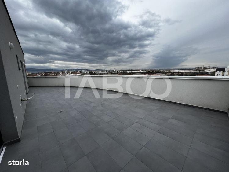 Apartament cu 4 camere decomandat în Turnișor
