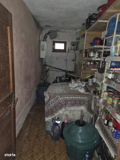 Casă cu 3 camere în Sboghițești
