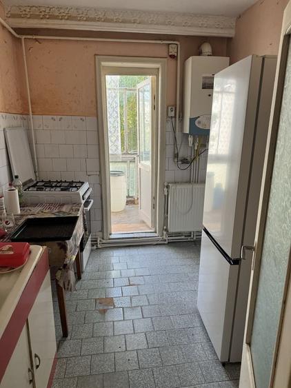 Apartament cu 2 camere decomandat în Exterior Vest