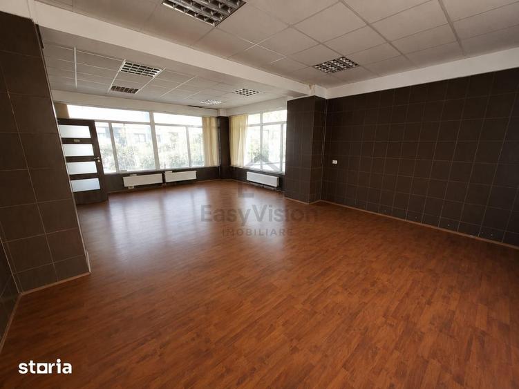 Spațiu comercial, de 160 mp, în Fundeni