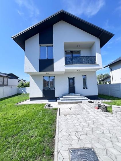 Casă individuală cu 4 camere cu Canalizare în Bragadiru