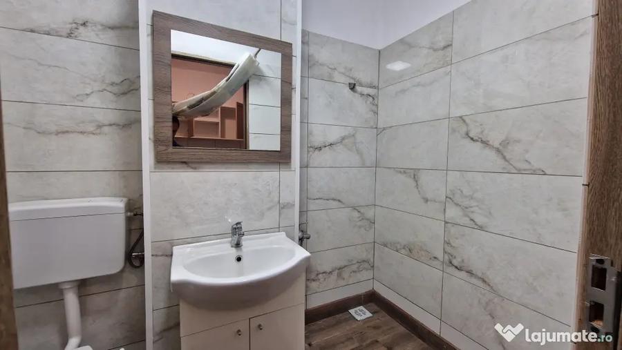 Garsonieră decomandată în UTA