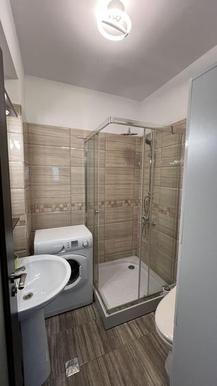 Apartament cu 2 camere decomandat, mobilat în Păcii