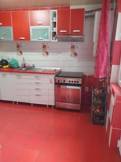 Casă individuală cu 5 camere cu Teren 371 Mp în Berceni