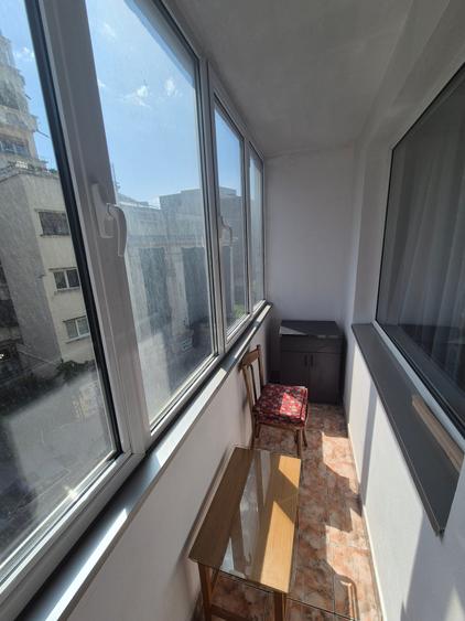 Apartament cu 2 camere decomandat în Sala Palatului