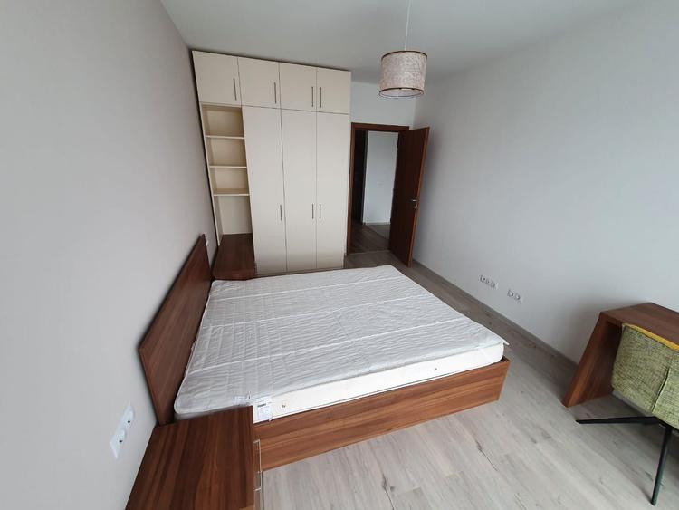 Apartament cu 2 camere semidecomandat, mobilat în Mărăști