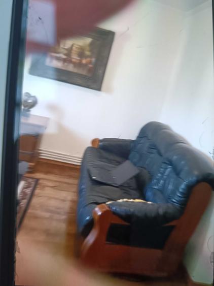 Apartament cu 3 camere decomandat în Cetate