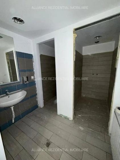 Spațiu comercial, de 233 mp, în Parcul Carol