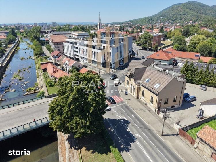 Spațiu comercial, de 190 mp, în Valea Roșie