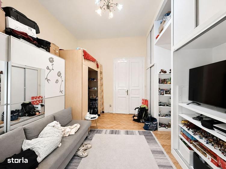 Apartament cu 4 camere în Central