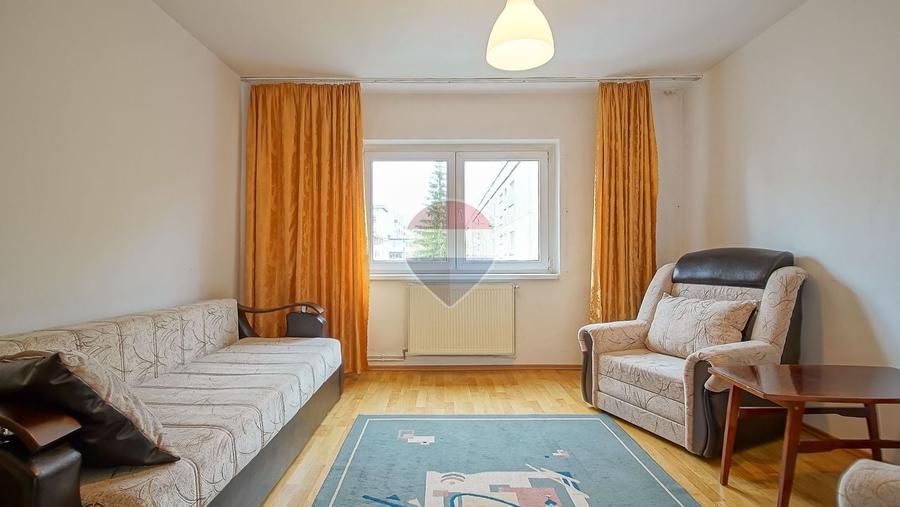 Apartament cu 3 camere decomandat în Gemenii