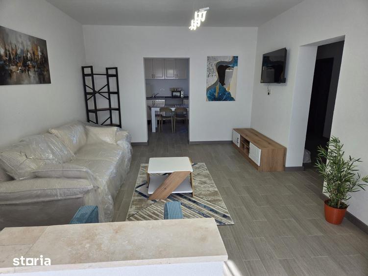 Casă cu 4 camere cu Teren 500 Mp în Central