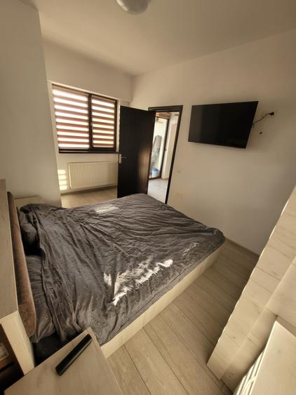 Apartament cu 3 camere decomandat în Ostroveni