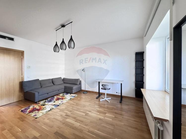 Apartament cu 2 camere decomandat în Splaiul Unirii