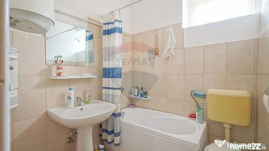 Casă cu 5 camere cu Teren 5417 Mp în Prejmer