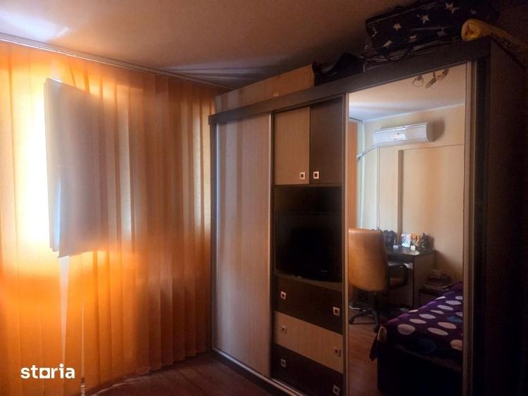 Apartament cu 3 camere decomandat în Ferentari