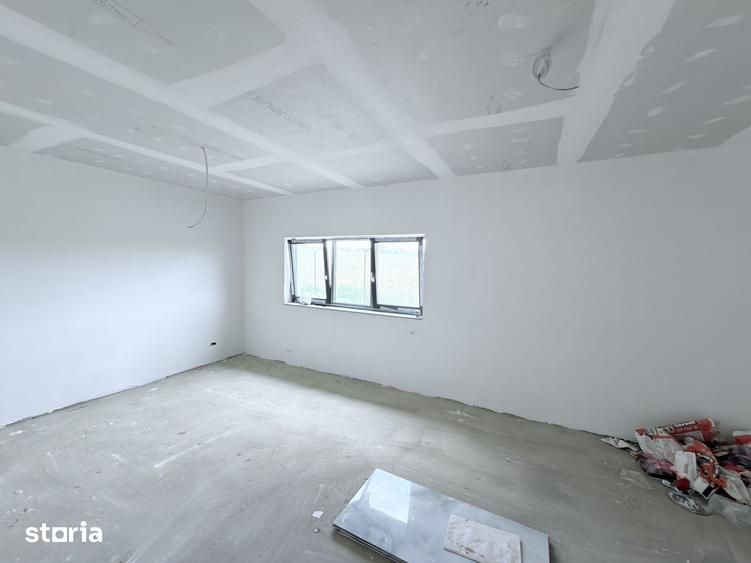 Casă cu 5 camere cu Teren 500 Mp în Central