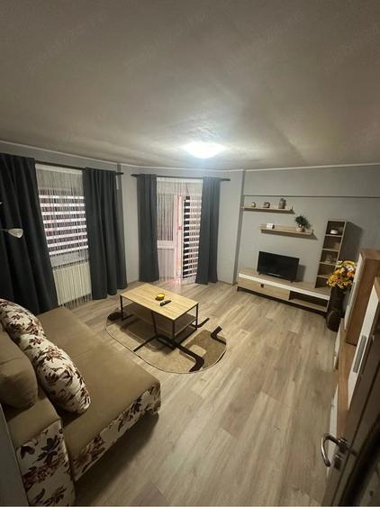 Apartament cu 2 camere decomandat în George Bacovia