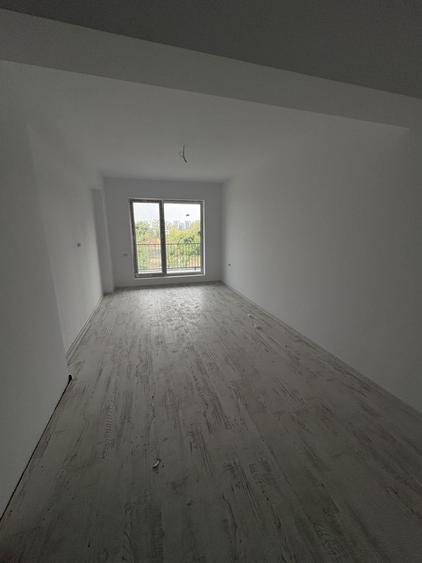 Apartament cu 2 camere decomandat în Theodor Pallady