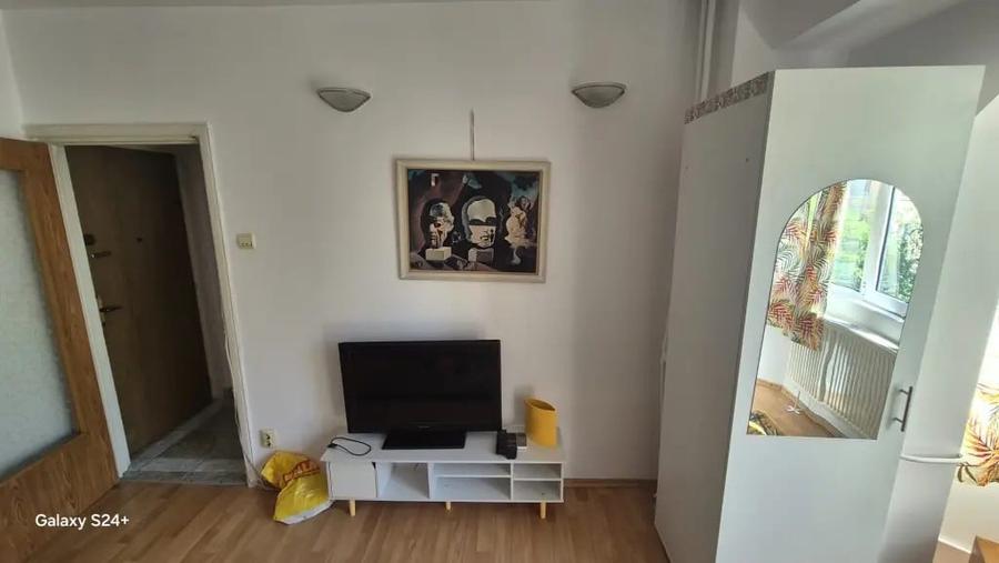 Garsonieră semidecomandată în Tineretului