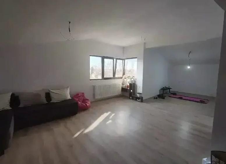 Casă cu Teren 200 Mp în Jilava