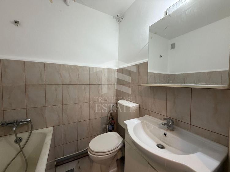 Apartament cu 2 camere decomandat în Titan