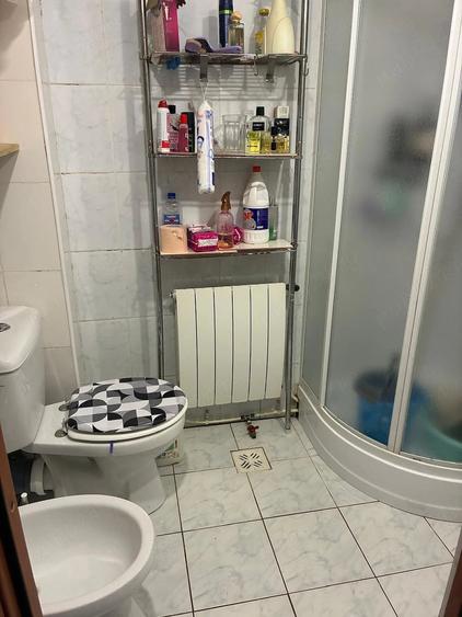 Garsonieră decomandată în Central