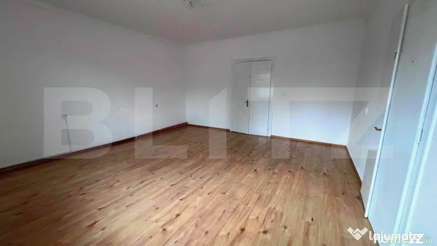 Spațiu comercial, de 180 mp, în Central