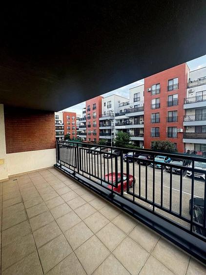 Apartament cu 3 camere decomandat în Exterior Vest