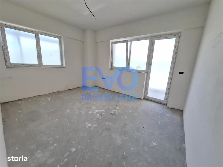 Apartament cu 3 camere decomandat în Galata