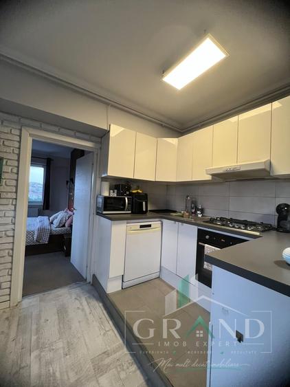 Apartament cu 2 camere semidecomandat, mobilat în Iris