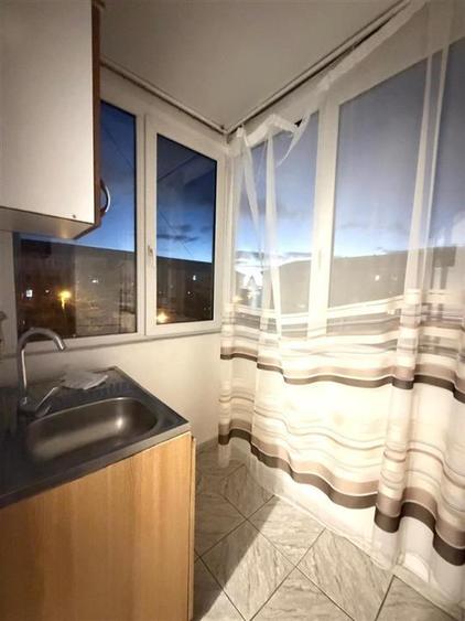 Apartament cu 3 camere decomandat în Nufărul