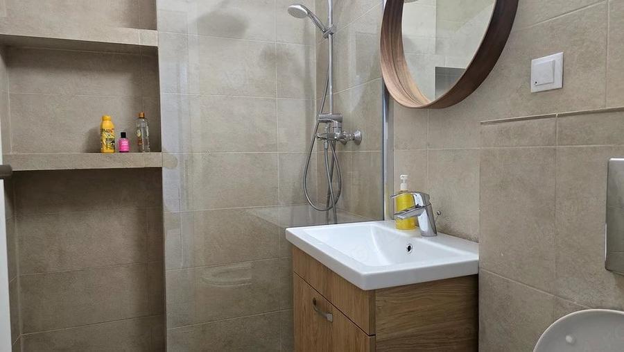 Apartament cu 2 camere semidecomandat în Ultracentral