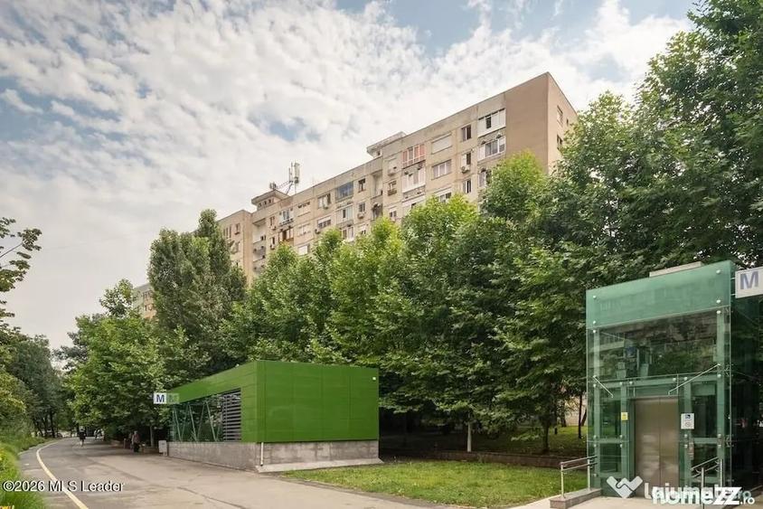 Apartament cu 4 camere semidecomandat în Drumul Taberei