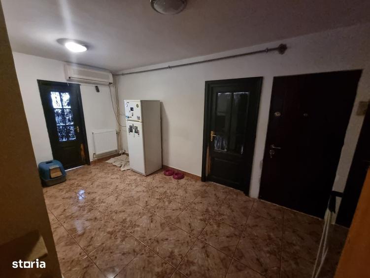 Apartament cu 2 camere decomandat în Far