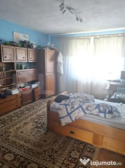 Casă cu 4 camere cu Teren 1100 Mp în Central