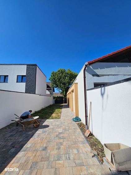 Casă cu 4 camere cu Teren 450 Mp în Calea București