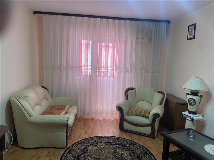 Apartament cu 2 camere decomandat, mobilat în Nord
